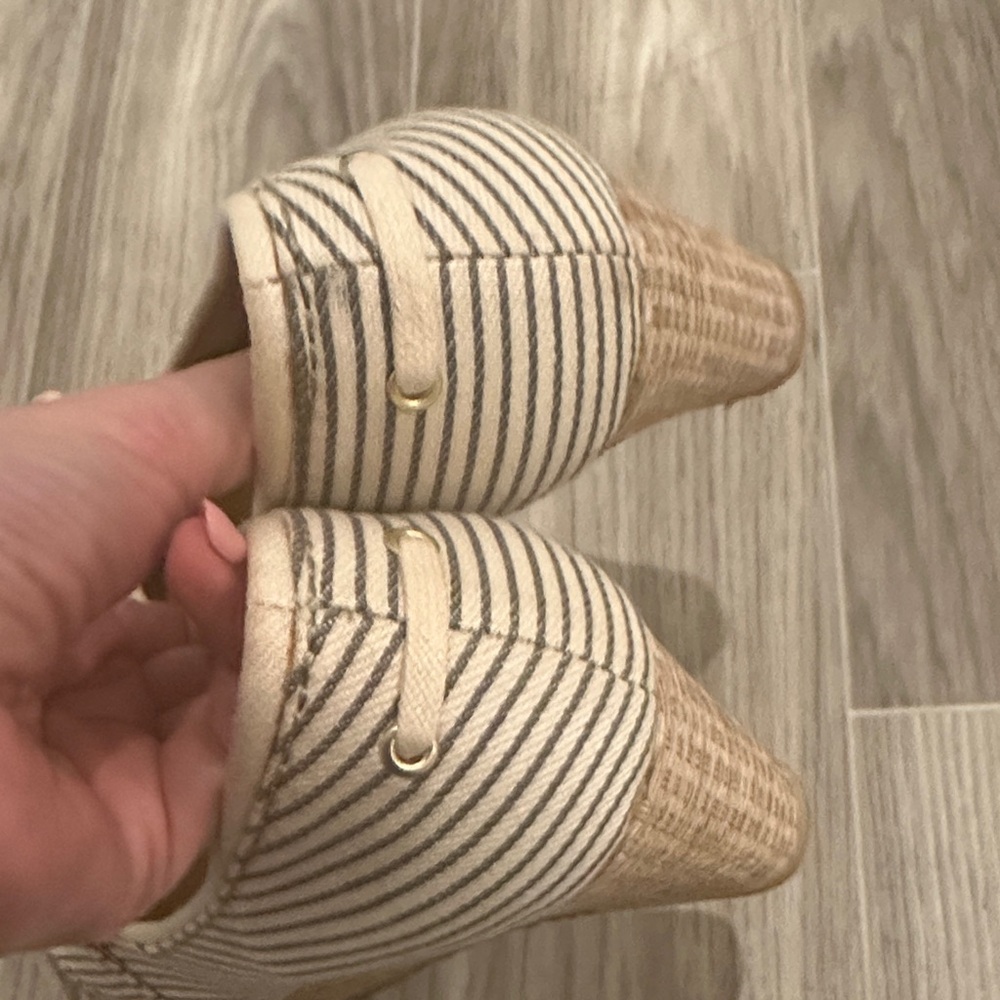 Clarks Tan and Cream, blue Striped Wedges - Picture 5 of 5